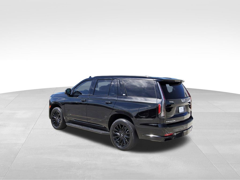 Used 2021 Cadillac Escalade Premium Luxury image 3