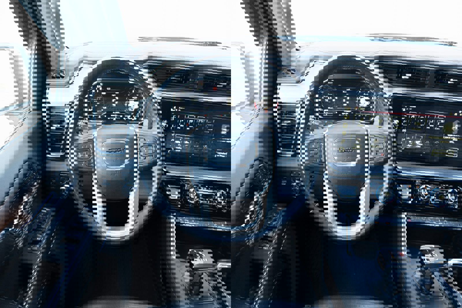 Used 2024 GMC Sierra 1500 Denali image 2