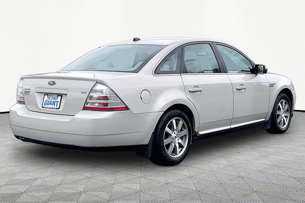 Used 2008 Ford Taurus SEL FWD image 6