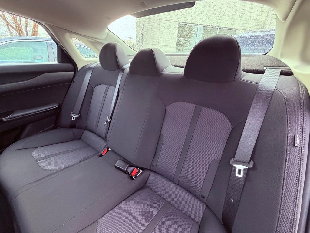 Used 2022 Kia K5 LX image 8