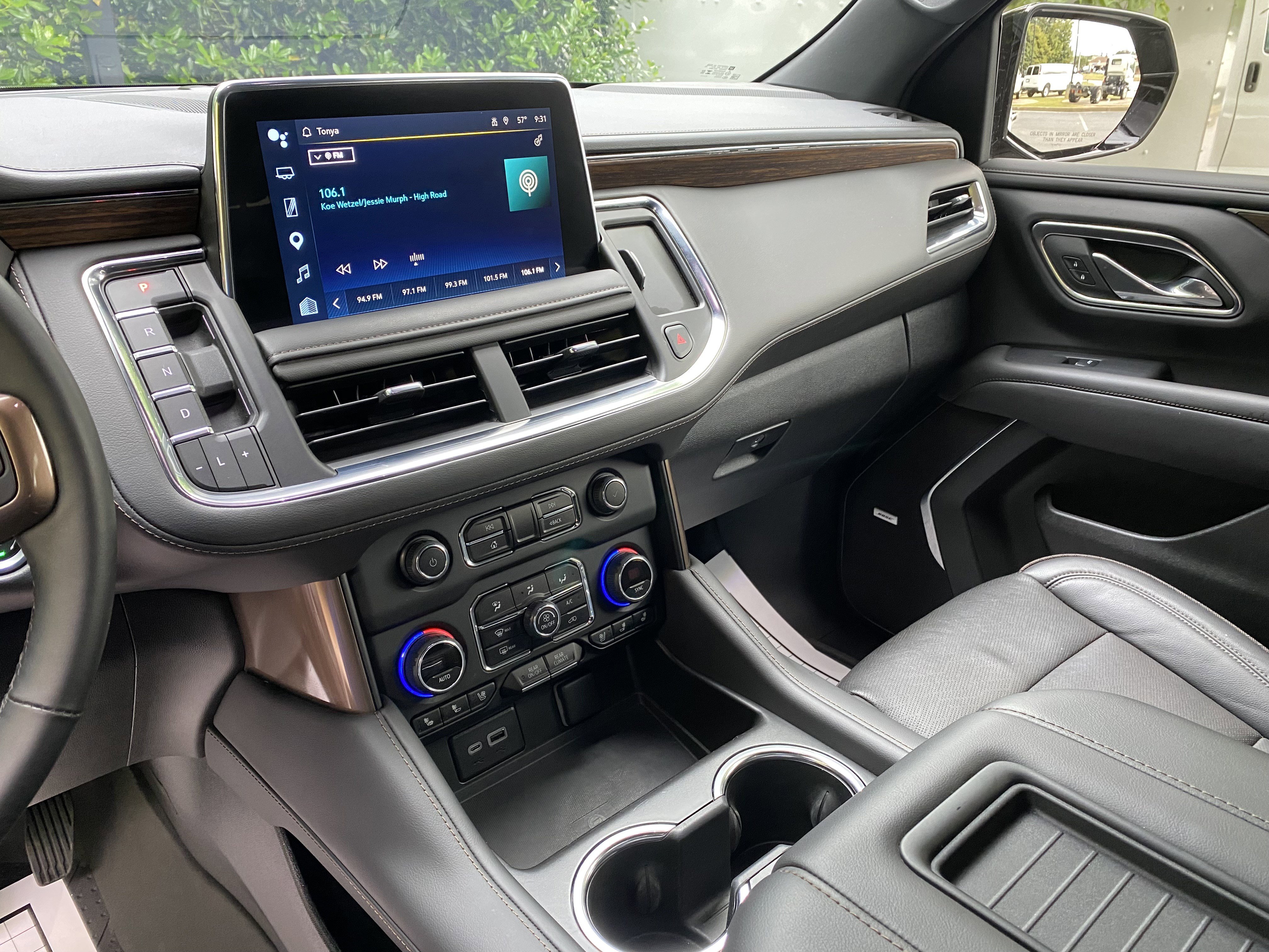 Used 2024 Chevrolet Tahoe High Country AWD/4WD image 25