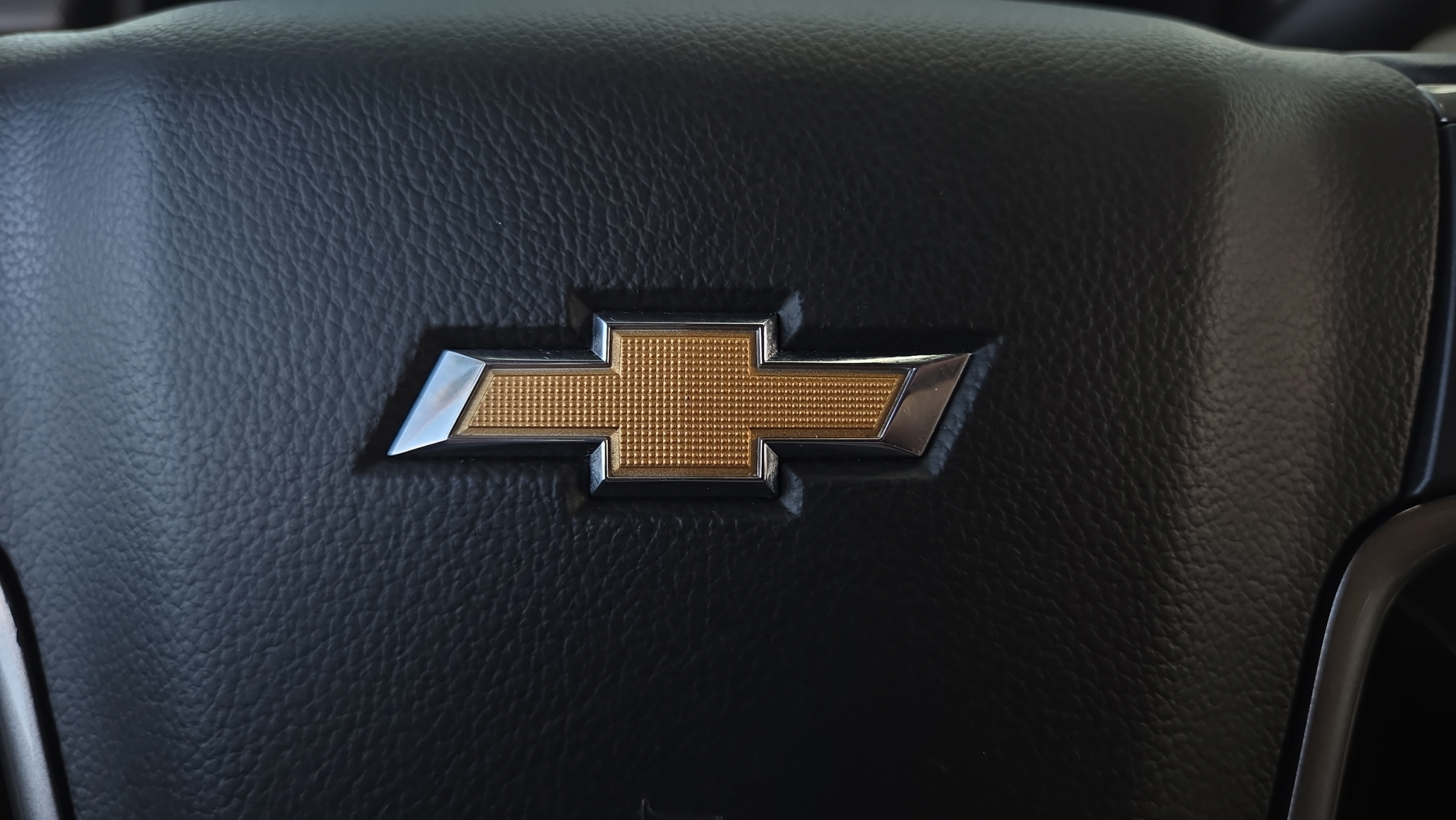 Used 2018 Chevrolet Suburban LT RWD image 34