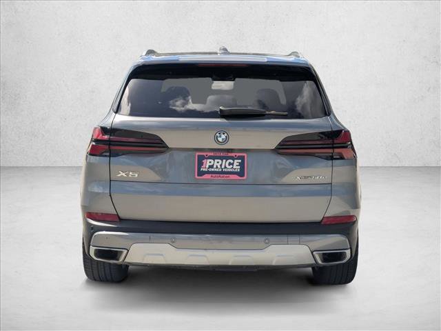 Used 2025 BMW X5 xDrive50e AWD/4WD image 6