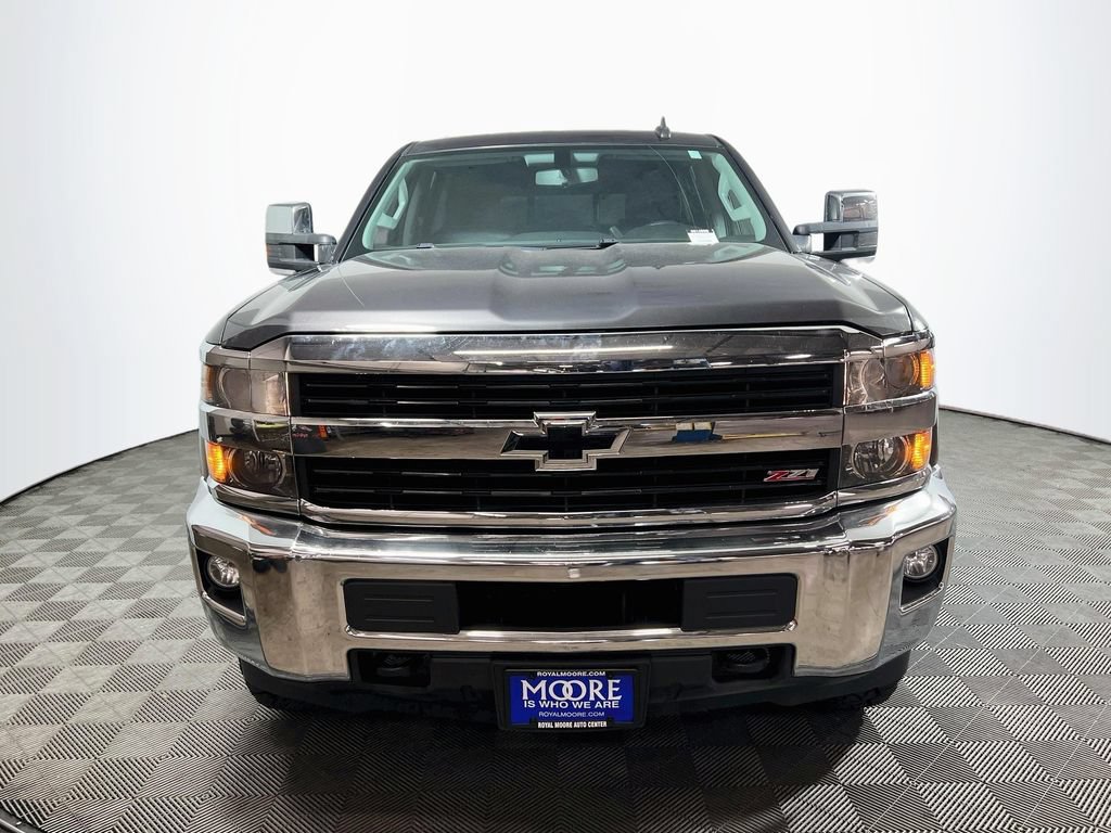 Used 2015 Chevrolet Silverado 2500 LT w/ LT Convenience Package AWD/4WD image 2