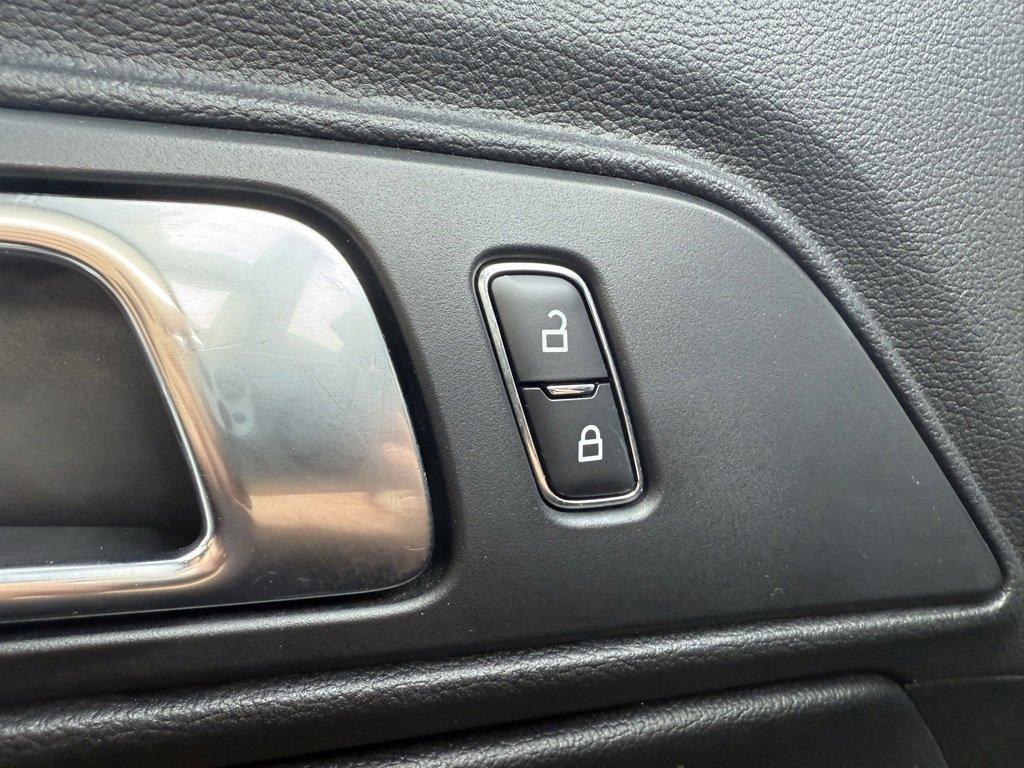 Used 2023 Ford Mustang Premium image 23