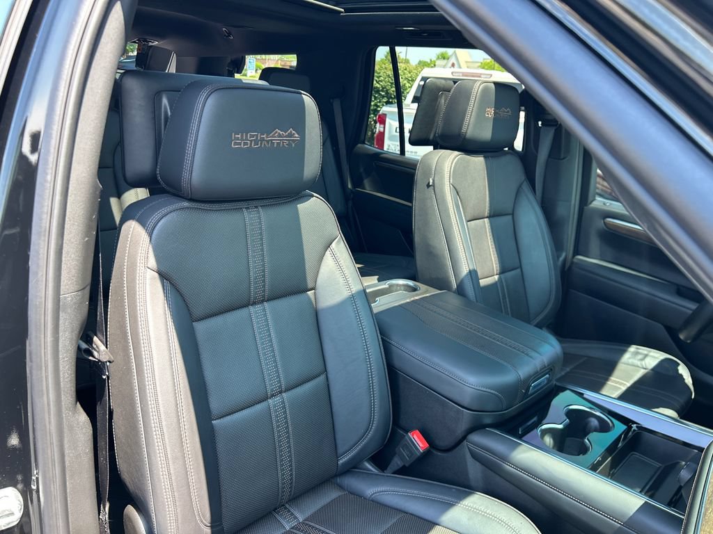 Certified 2025 Chevrolet Tahoe High Country AWD/4WD image 40