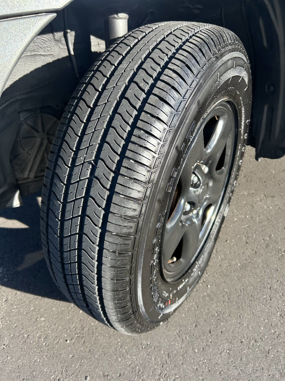 Used 2004 Toyota RAV4 2WD image 16