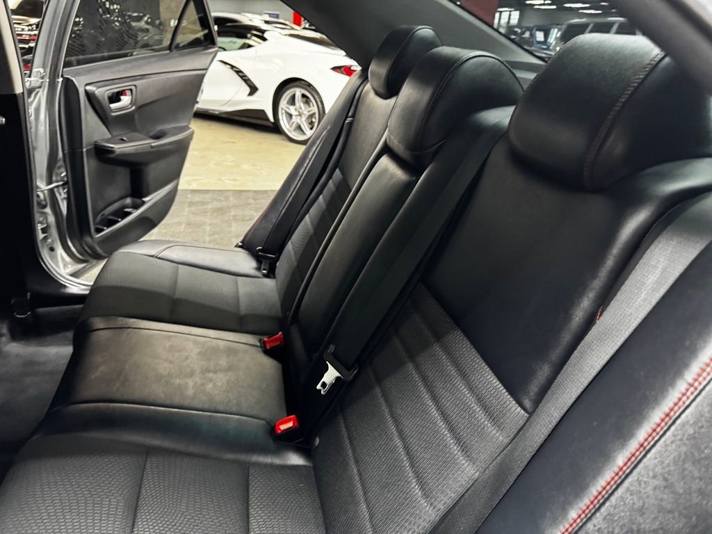 Used 2017 Toyota Camry SE FWD image 39