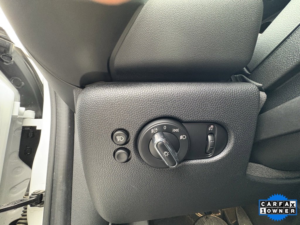 Used 2024 MINI Cooper SE image 17