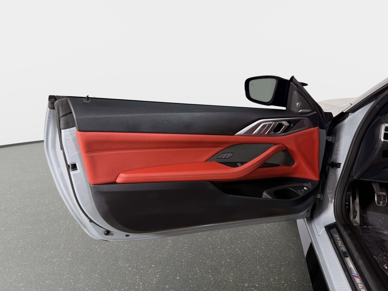 Used 2025 BMW M4 Coupe w/ Parking Assistance Package image 66