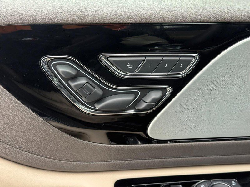 Certified 2022 Lincoln Aviator Reserve w/ Equipment Group 201A image 30