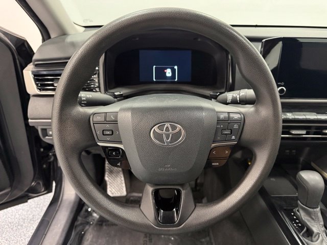 Used 2025 Toyota Camry LE FWD image 21