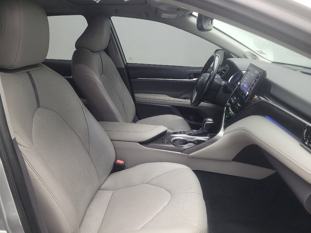 Used 2021 Toyota Camry XLE w/ Navigation Upgrade Package FWD image 21