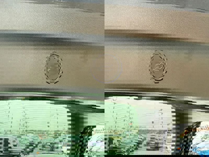 Used 2024 Tesla Model Y Long Range image 34