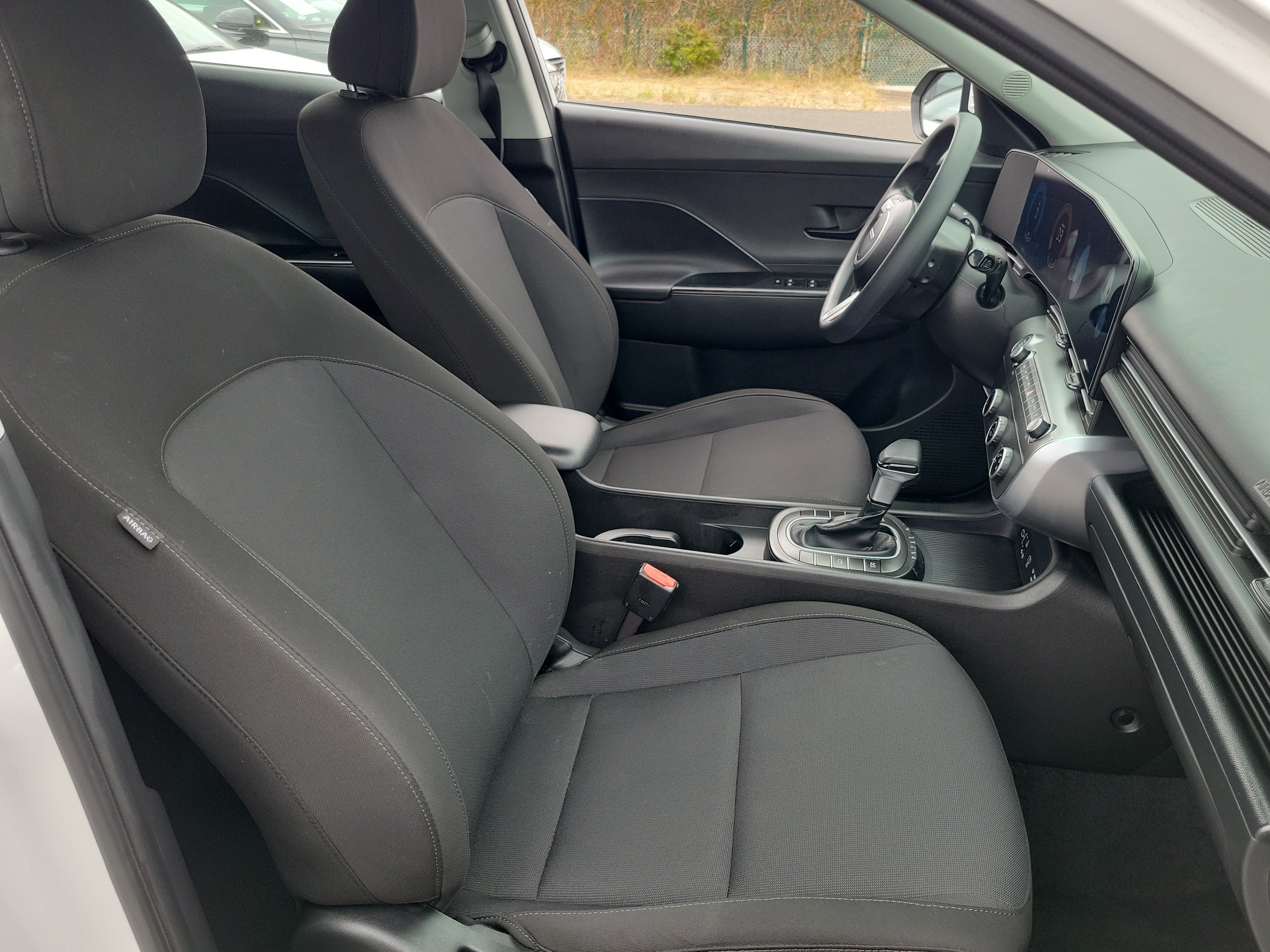 Certified 2026 Hyundai Kona SE FWD image 19