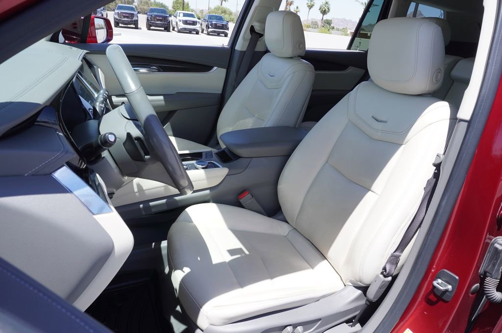Used 2020 Cadillac XT6 Premium Luxury FWD image 15