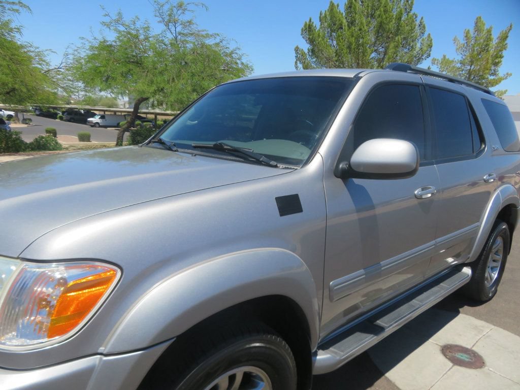 Used 2006 Toyota Sequoia SR5 AWD/4WD image 8