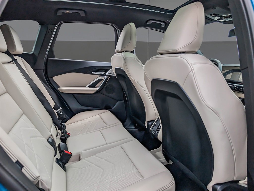 New 2025 BMW X1 xDrive28i w/ Technology Package image 18