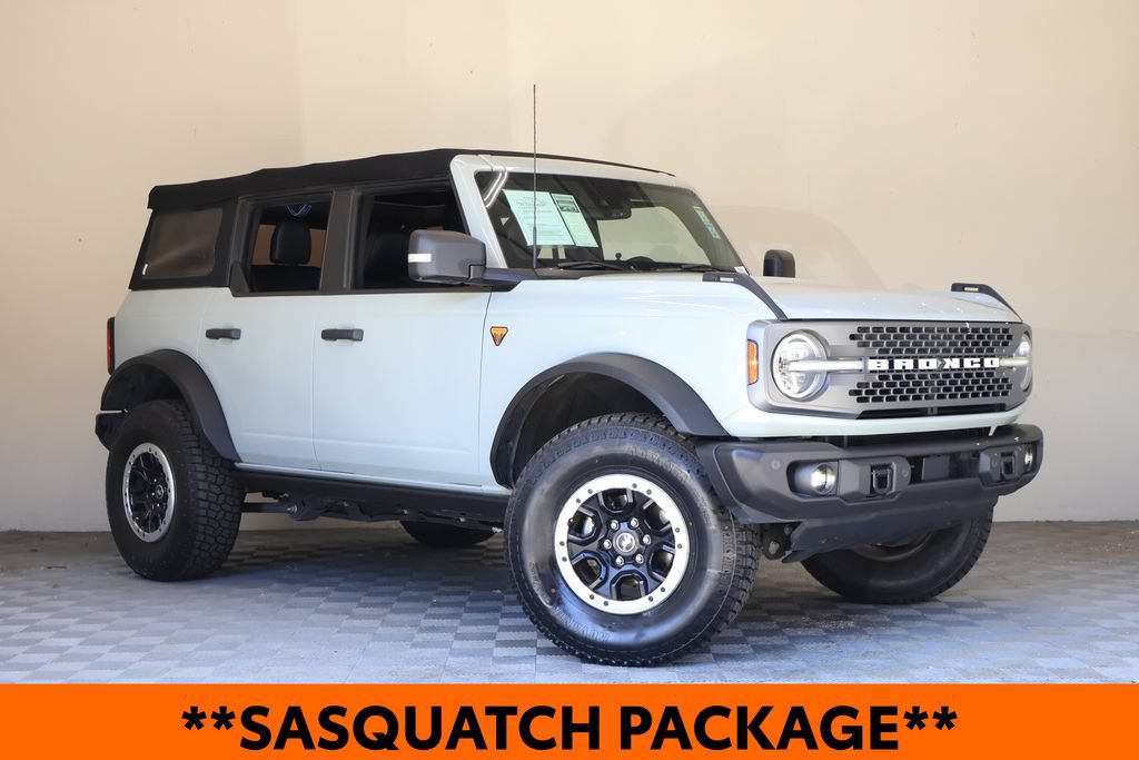 Used 2022 Ford Bronco Badlands AWD/4WD image 2