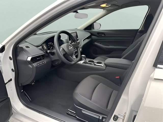 Certified 2025 Nissan Altima 2.5 S FWD image 10