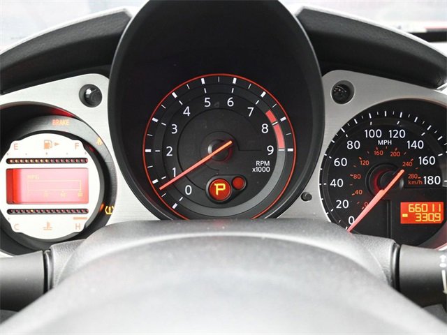 Used 2010 Nissan 370Z Touring image 24