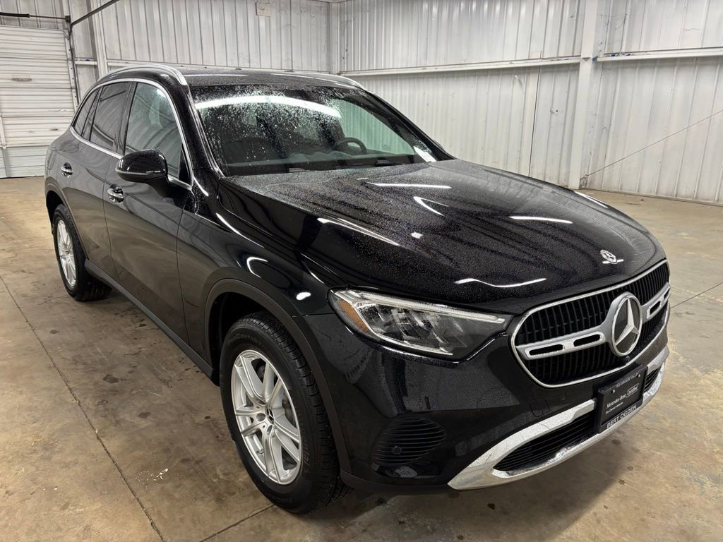 New 2026 Mercedes-Benz GLC 300 image 1