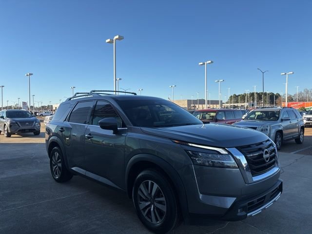 Used 2022 Nissan Pathfinder SL image 5