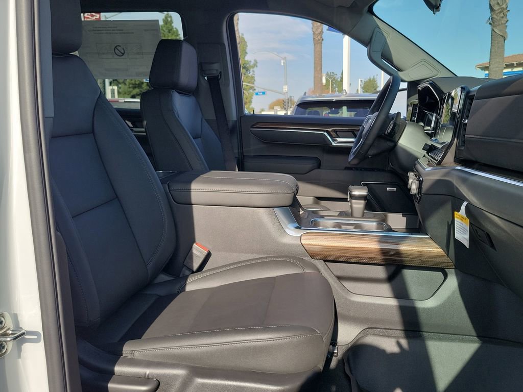 New 2026 Chevrolet Silverado 1500 LT Trail Boss w/ Safety Package image 18