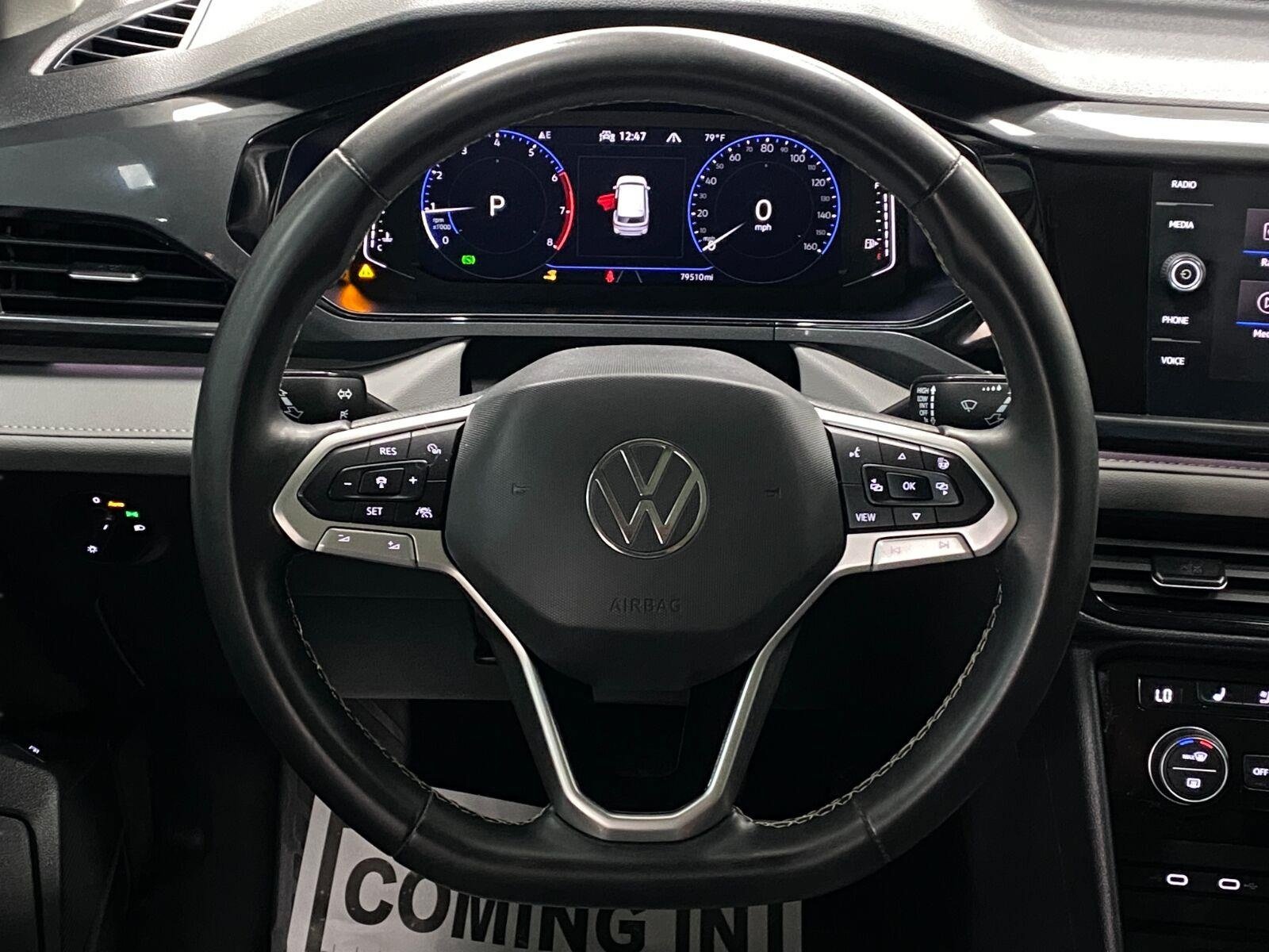 Used 2022 Volkswagen Taos SEL w/ Panoramic Sunroof Package AWD/4WD image 14
