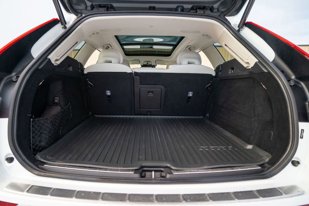 Used 2021 Volvo XC60 T5 Inscription w/ Advanced Package image 33