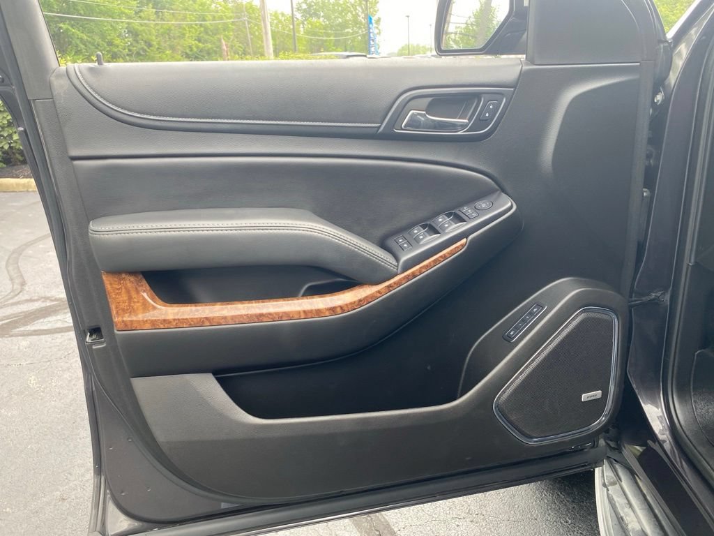 Used 2018 Chevrolet Tahoe Premier AWD/4WD image 18