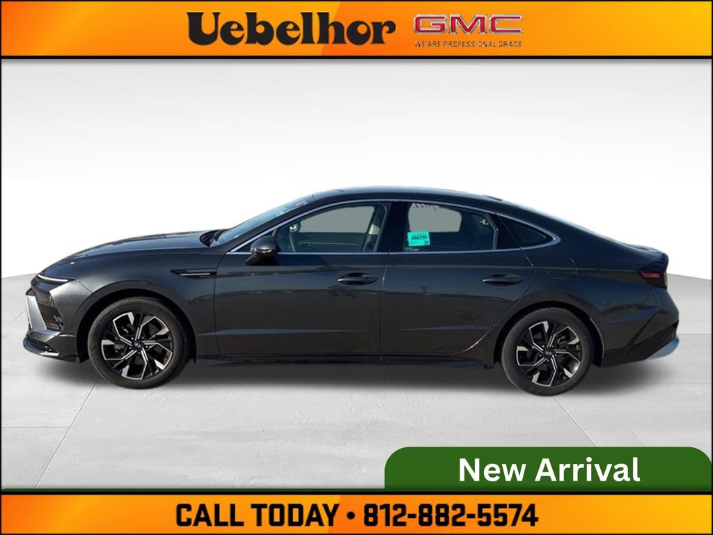 Used 2025 Hyundai Sonata SEL FWD image 8