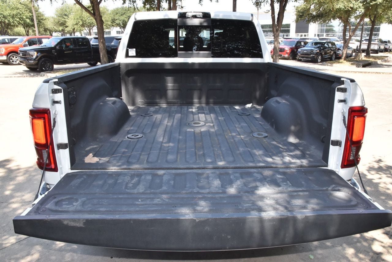 Used 2025 RAM 2500 Laramie w/ Night Edition AWD/4WD image 37