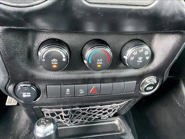 Used 2017 Jeep Wrangler Sport w/ Quick Order Package 24S AWD/4WD image 23