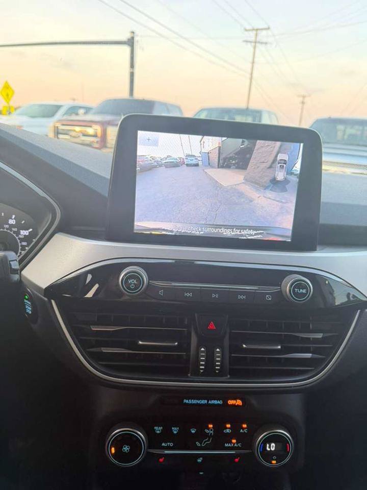 Used 2020 Ford Escape SEL AWD/4WD image 11