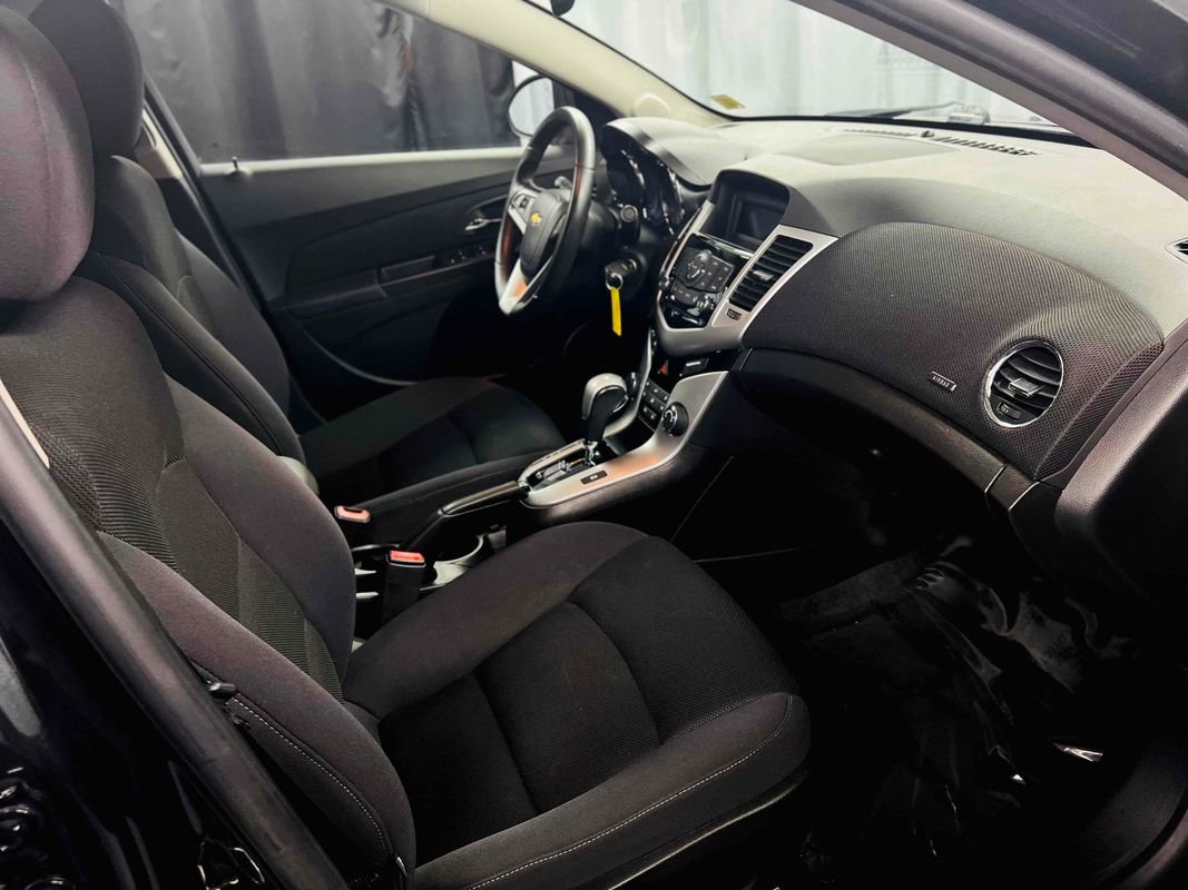 Used 2013 Chevrolet Cruze LT w/ All-Star Edition image 18