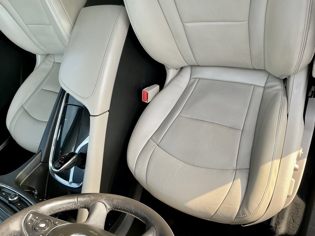 Used 2021 Buick Enclave Essence w/ Sound and Sites Package image 43