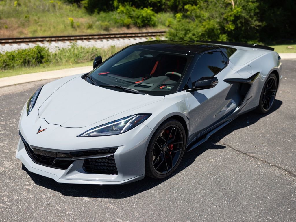 Used 2025 Chevrolet Corvette Z06 w/ Stealth Interior Trim Package RWD image 62