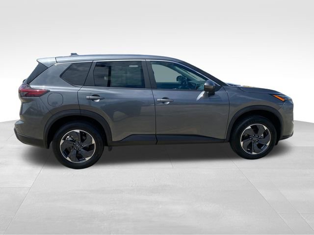 Used 2025 Nissan Rogue SV FWD image 8