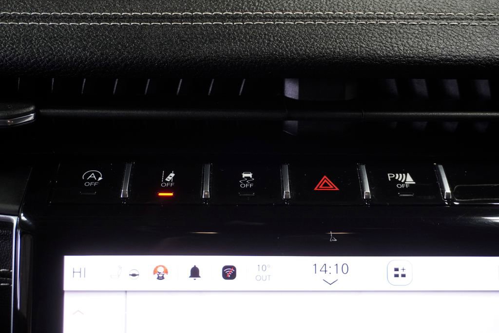 Used 2023 Jeep Grand Cherokee Limited w/ Luxury Tech Group II image 20