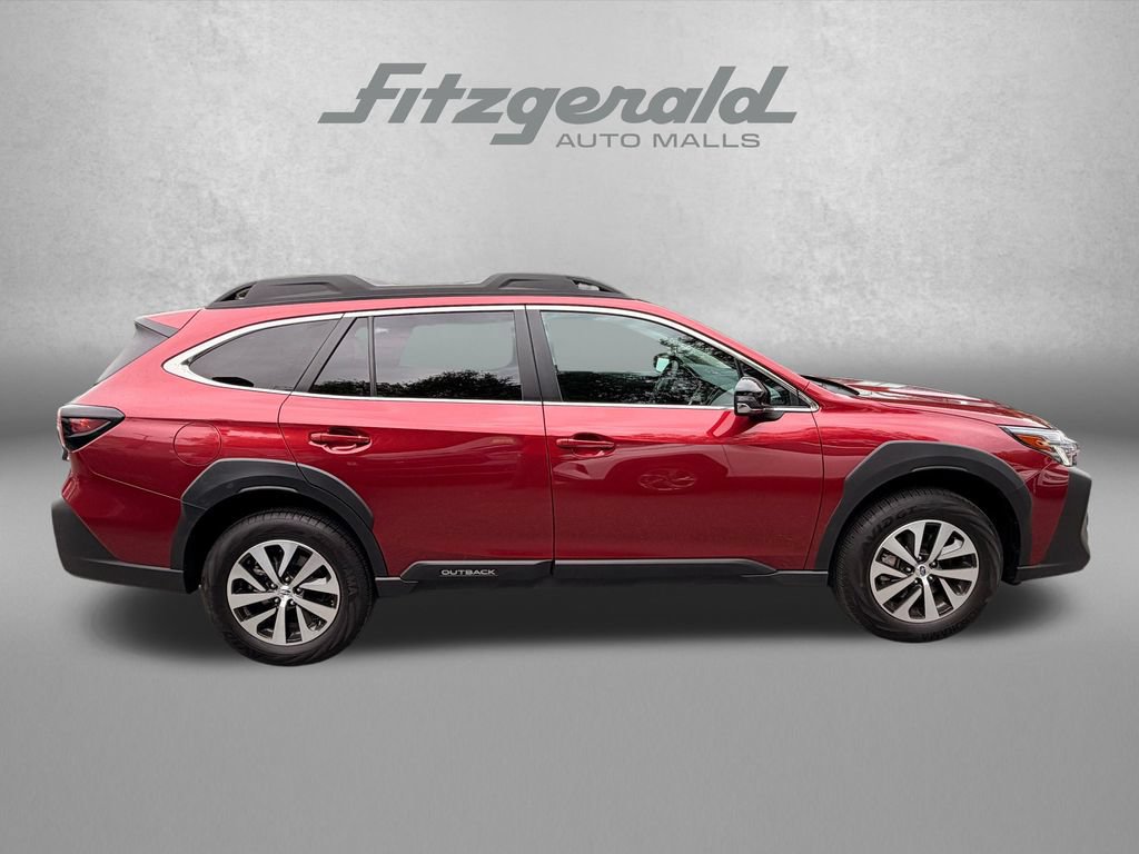 Used 2025 Subaru Outback Premium AWD/4WD image 5