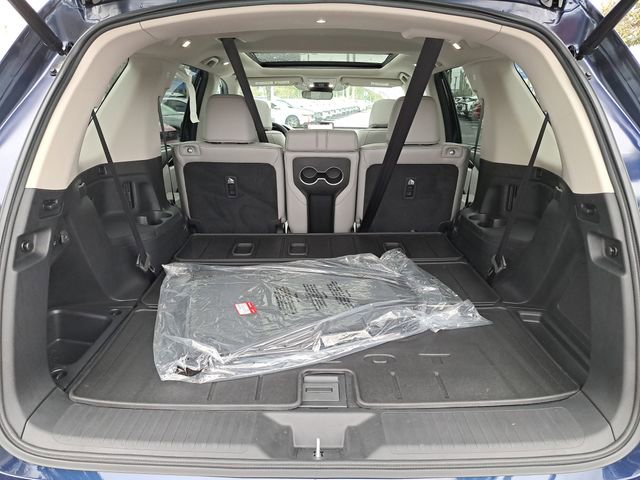 Certified 2025 Honda Pilot Touring image 9