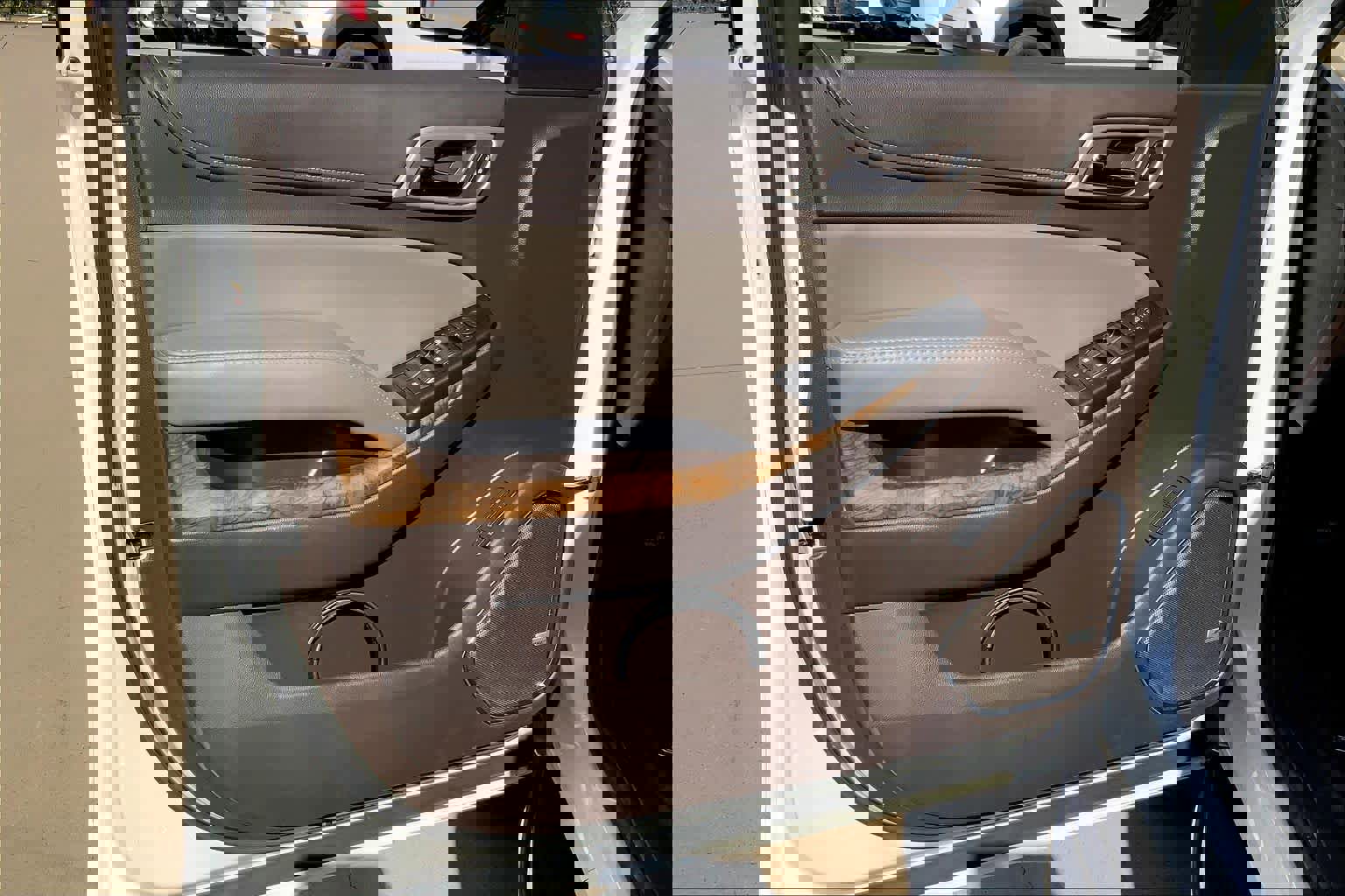 Used 2019 GMC Yukon Denali w/ Open Road Package image 21