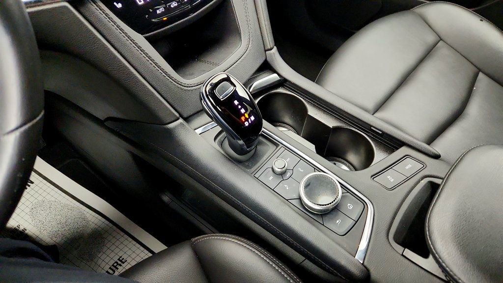 Used 2023 Cadillac XT6 Luxury FWD image 17