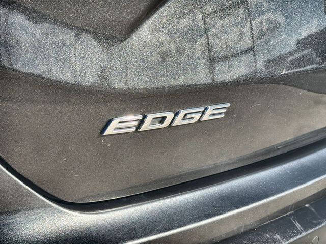 Used 2019 Ford Edge SEL w/ Equipment Group 201A FWD image 31