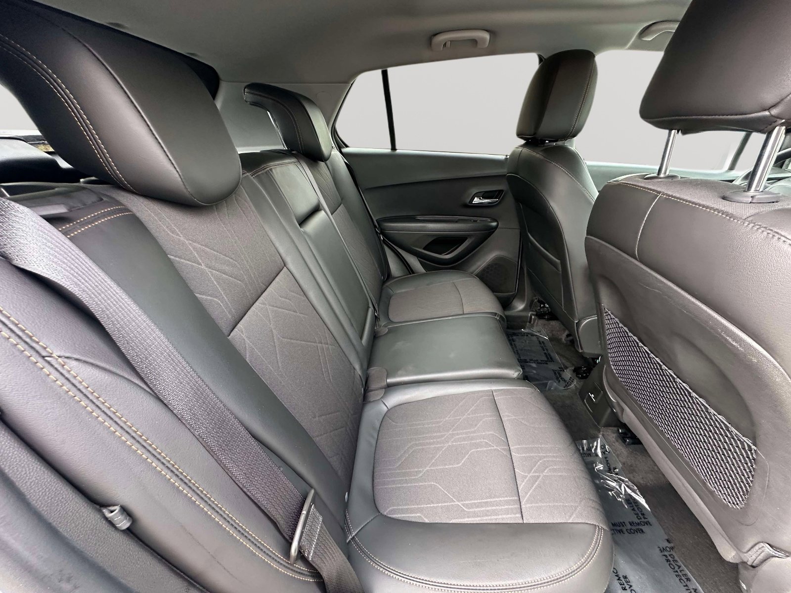 Used 2020 Chevrolet Trax LT w/ LT Convenience Package image 30