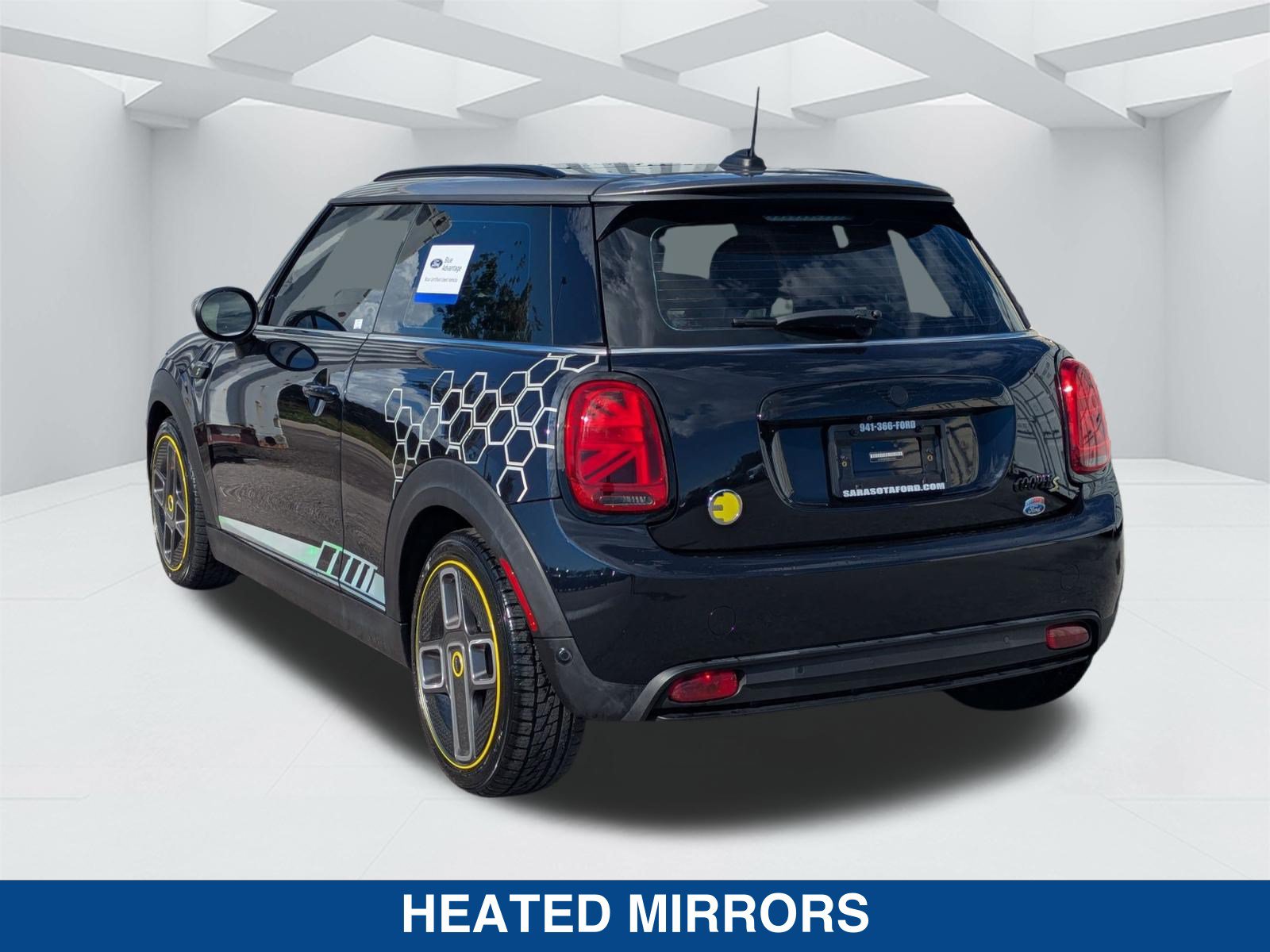 Used 2024 MINI Cooper SE FWD image 7