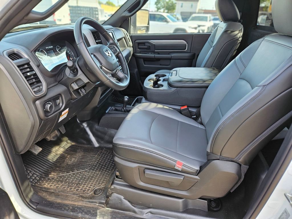 New 2024 RAM 3500 Tradesman image 13