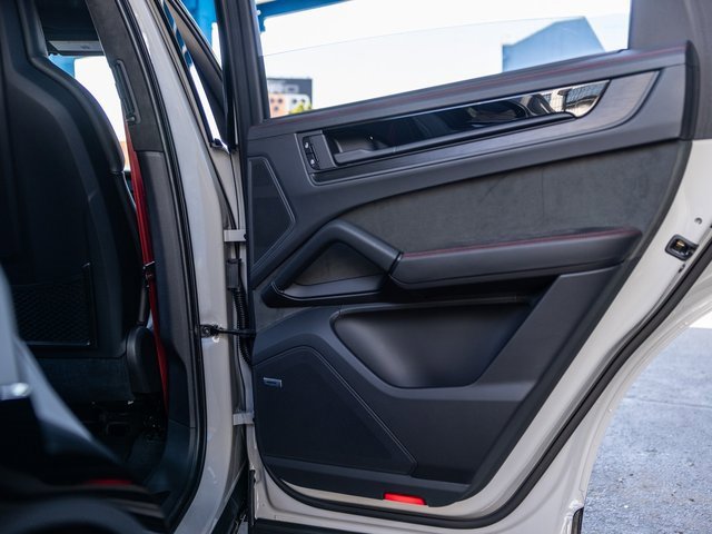 New 2026 Porsche Cayenne GTS image 30