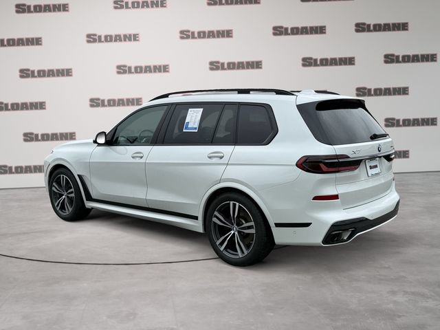Used 2024 BMW X7 xDrive40i w/ M Sport Package AWD/4WD image 3